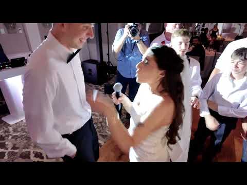 Bride singing to the Groom